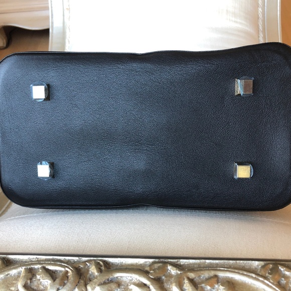 Louis Vuitton Alma Eclipse - Picture 8 of 14